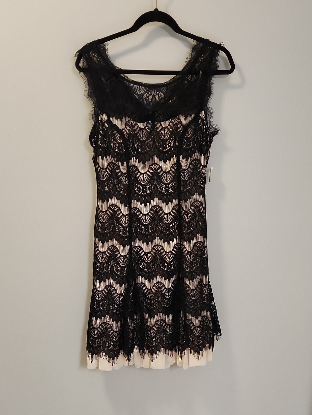 Dressbarn Black Lace Overlay Nude Sheath Dress NWT Size 10 Cocktail Formal